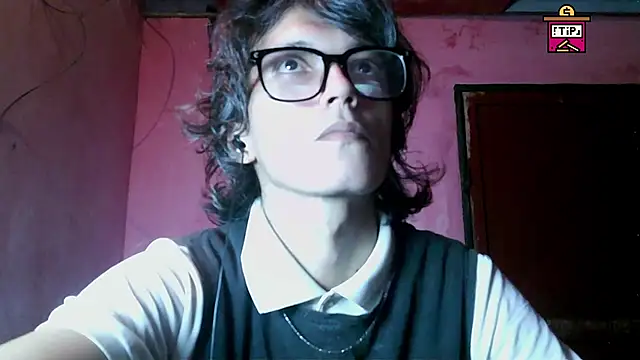 cherryuwu's Live XXX Chat