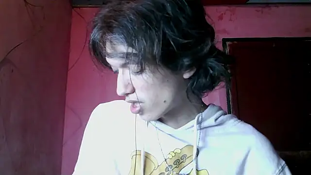 cherryuwu Show in webcam