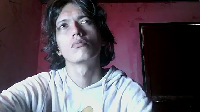 XXX chat uživo modela cherryuwu