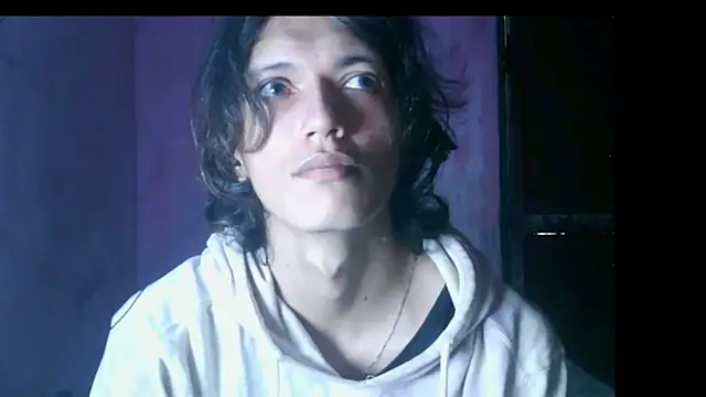 cherryuwu Show in webcam