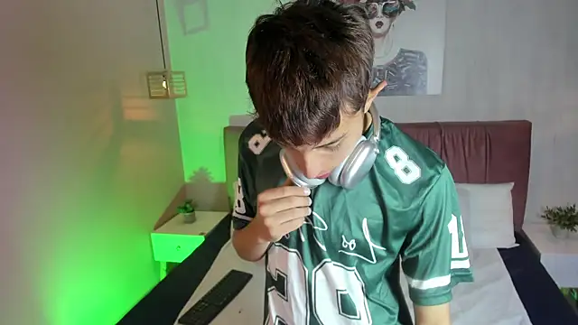 Czat XXX na żywo – _camilo_ortiz