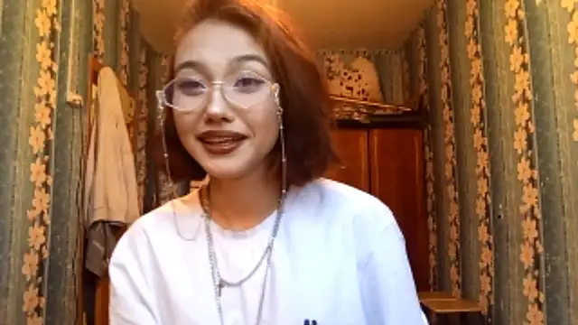 แชท XXX สดของ AnnettaBelsito