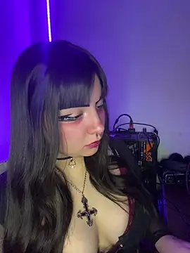 Sala de chat en directo de ugly_shinii99