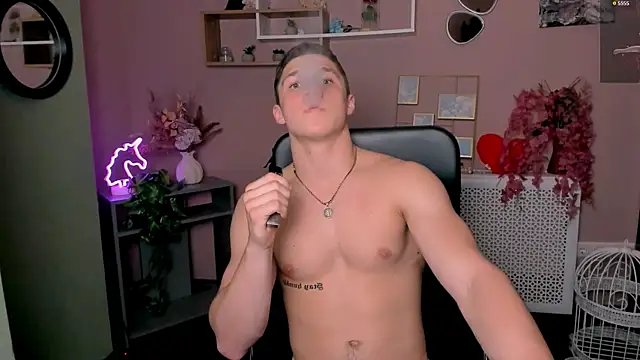 emmanuel_shine Pertunjukan Webcam