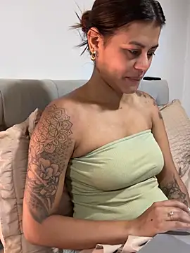 Chat +18 de RachelWeisz_ ao vivo