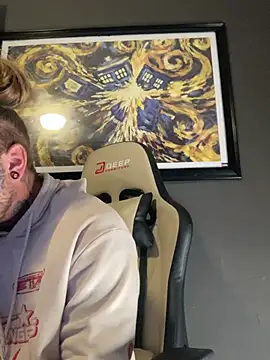 Smokebluntafterblunt's Webcam Show