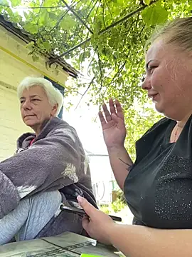 Вебкам-шоу Mommy-girl-Lola