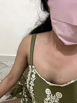 Hello_Priya16's Live XXX Chat