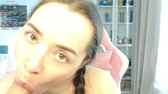 Eva_Allen Show in webcam