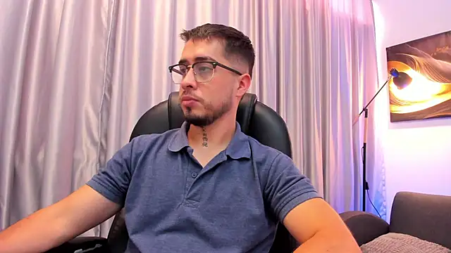 Tommas_Jhonson's Webcam Show