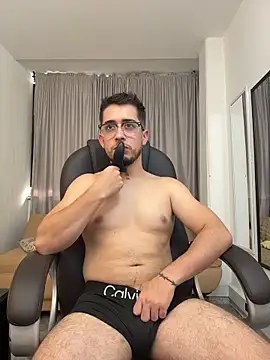 Tommas_Jhonson Pertunjukan Webcam