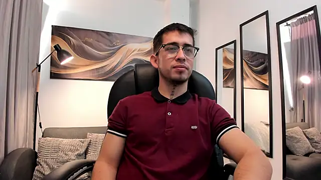 Tommas_Jhonson Webcam Show