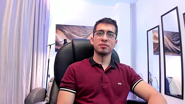 Tommas_Jhonson's Webcam Show