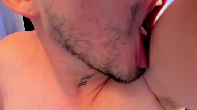 Show modela Tommas_Jhonson na web-kameri