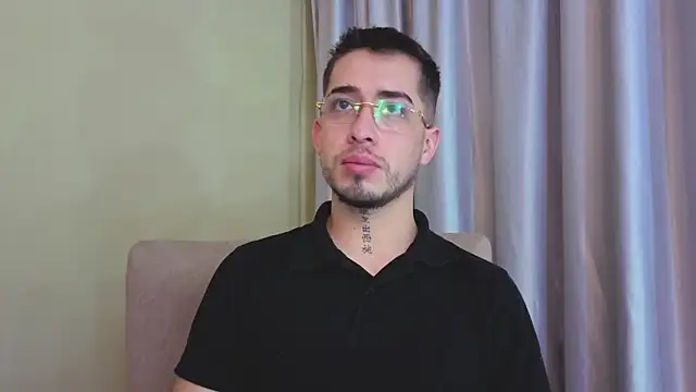 Tommas_Jhonson 网络视讯表演