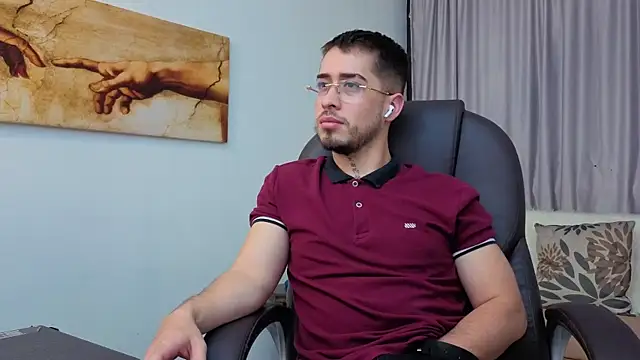 Tommas_Jhonson: вебкам-шоу