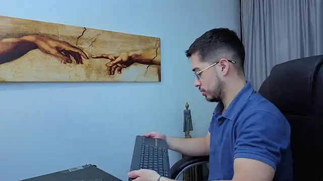 Tommas_Jhonson: вебкам-шоу