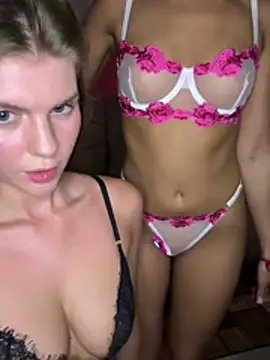 BloomingOfVanessa webkamerás műsora