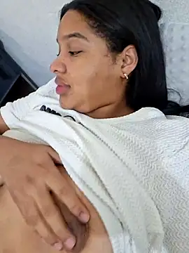 AnnaMil3J Live XXX Chat