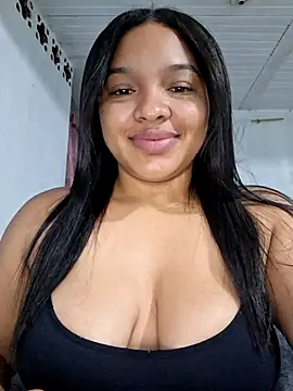 AnnaMil3J – Live XXX-chat