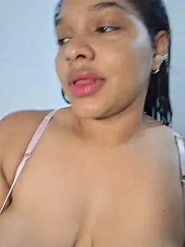 AnnaMil3J 라이브 XXX 채팅