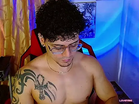 Logan0626's Webcam Show