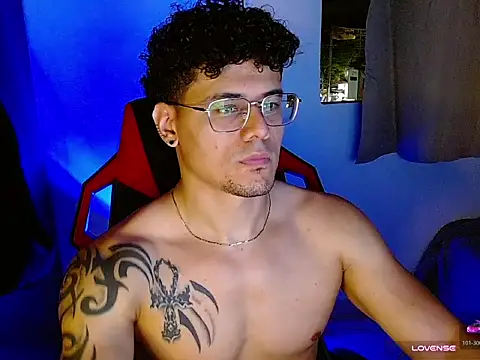 Logan0626 Show Webcam
