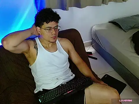 Logan0626 Webcam Show