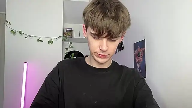 YourMilkyGuy Show Webcam