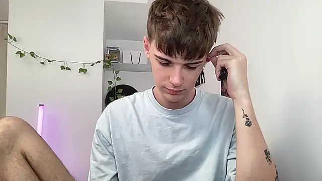 YourMilkyGuy Webcam-Show
