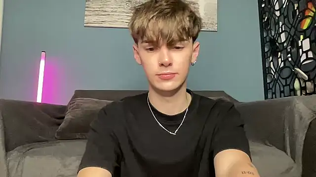 YourMilkyGuy's Webcam Show