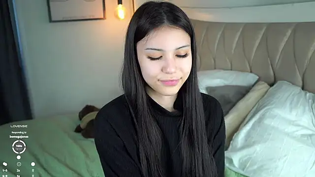 SulemaNeugin's Live XXX Chat