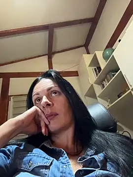 MiriamDelyn Chat XXX in diretta