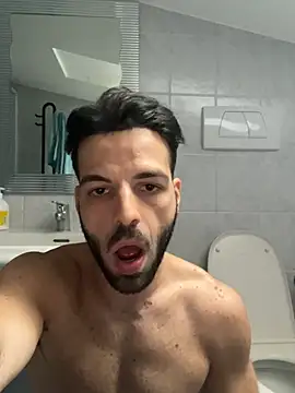 Roberto081www Show in webcam