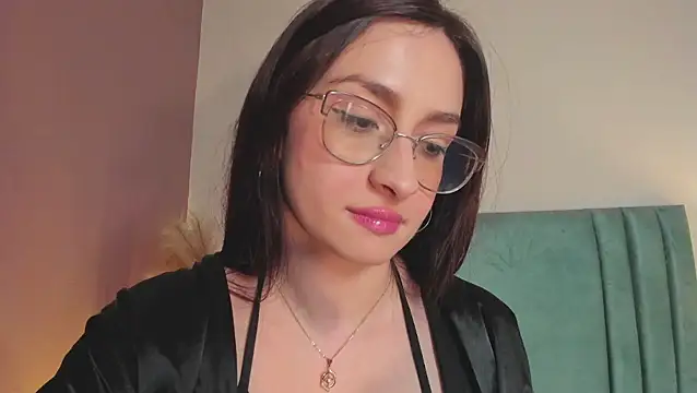 AndraCyruss' Live XXX Chat
