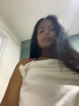 LeahBar Webcam Show