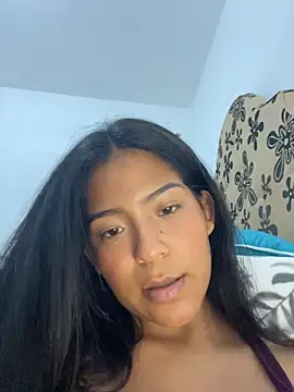 LeahBar's Webcam Show