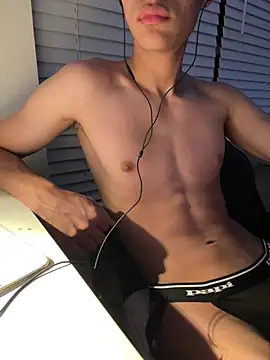 I777op Show in webcam