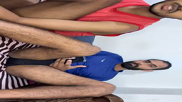 DesiDaddyandSon Adlı Modelin Web Kamerası Şovu