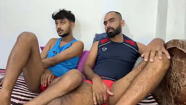 DesiDaddyandSon – Kamerová šou