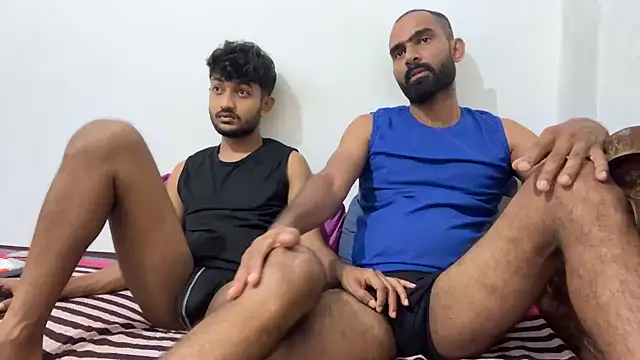 DesiDaddyandSon Webcam-Show