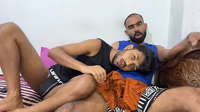 DesiDaddyandSon Pertunjukan Webcam