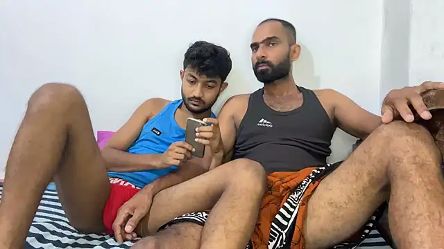 DesiDaddyandSon: вебкам-шоу