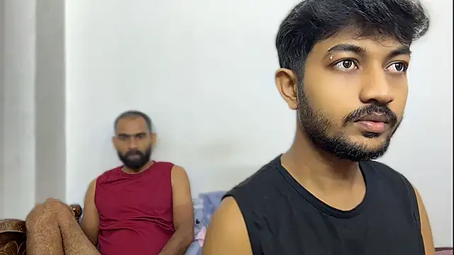 DesiDaddyandSon Adlı Modelin Web Kamerası Şovu