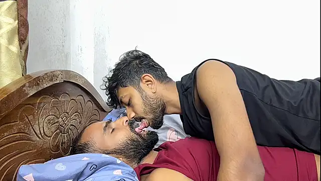 DesiDaddyandSon's Webcam Show