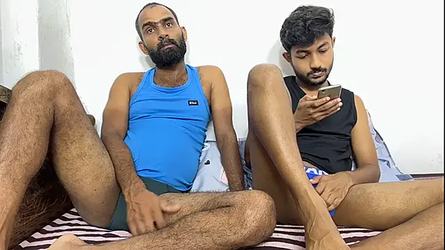 Show modela DesiDaddyandSon na web-kameri