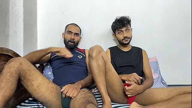 DesiDaddyandSonのウェブカメラショー