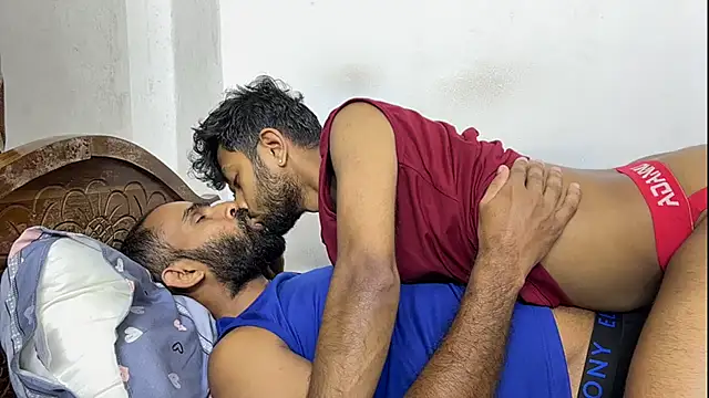DesiDaddyandSon's Webcam Show