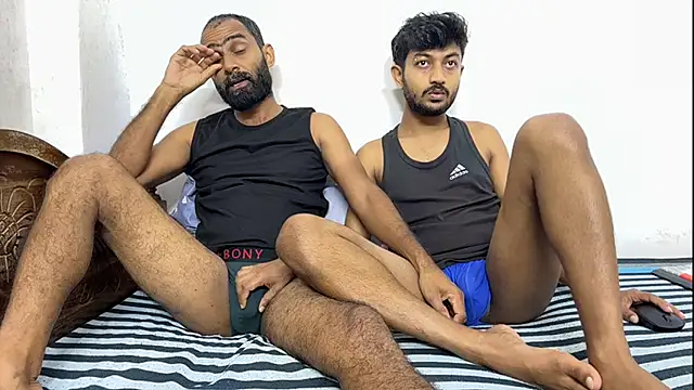 DesiDaddyandSon Show in webcam