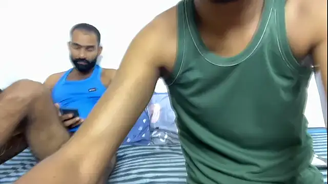 Show modela DesiDaddyandSon na web-kameri